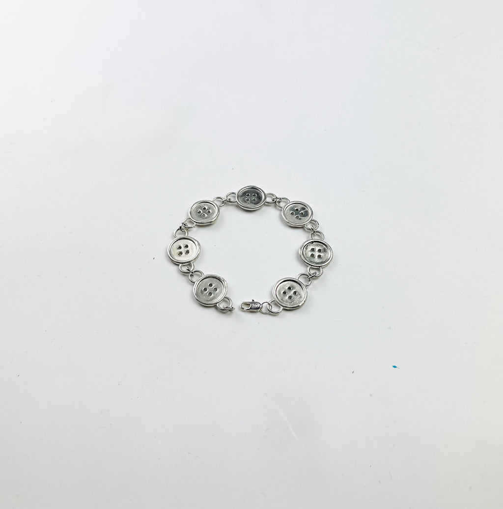 Button Bracelet 001